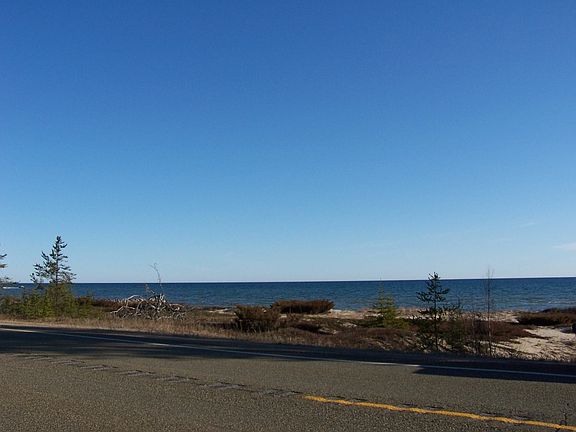 5th image of N U S 23 Hwy