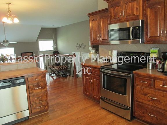 5th image of 4719 NE 102nd Ct