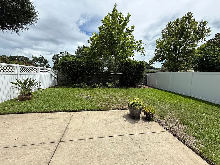 801 Heather Glen Cir — Photo 14