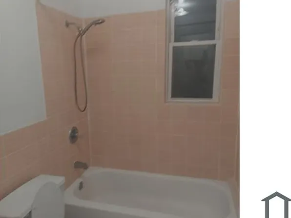 207 Bayview Ave, Jersey City, NJ 07305
