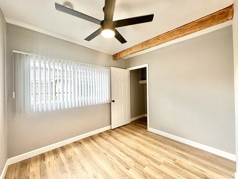 826 W Colden Ave #4 — Photo 3