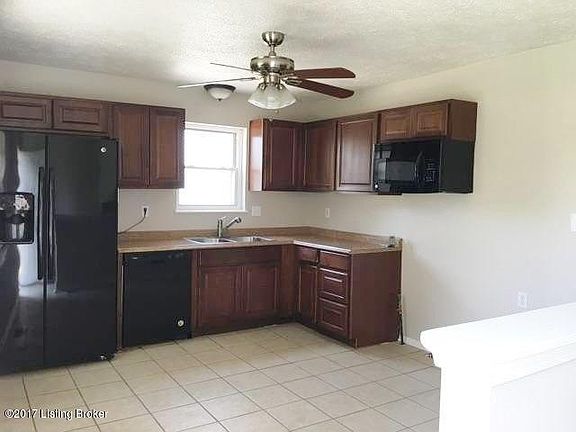 3rd image of 9508 Sissone Dr