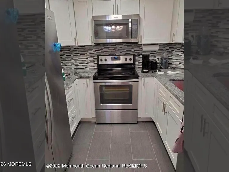 32 Baker Dr — Photo 6