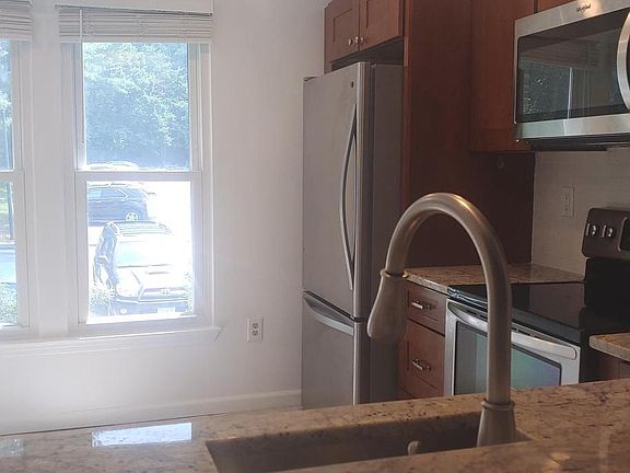 3rd image of 1170 Palmwood Ct