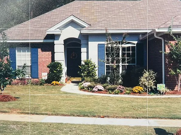432 River Oaks Dr, Wetumpka, AL 36092
