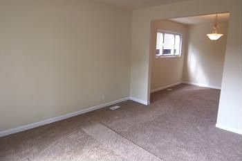1st image of 302 Tanglewood Dr
