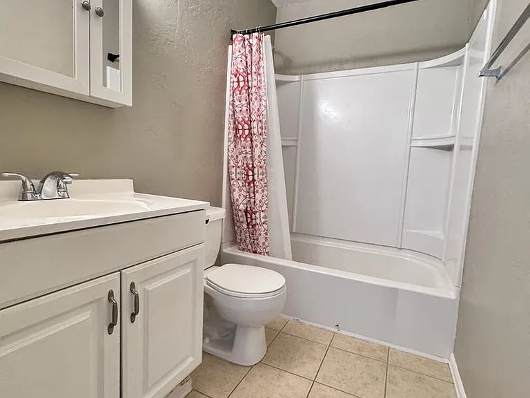 804 Stone Mountain Dr #204 — Photo 5