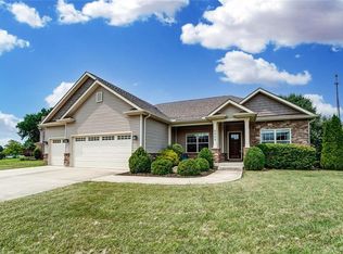 2325 Worthington Dr, Troy, OH 45373