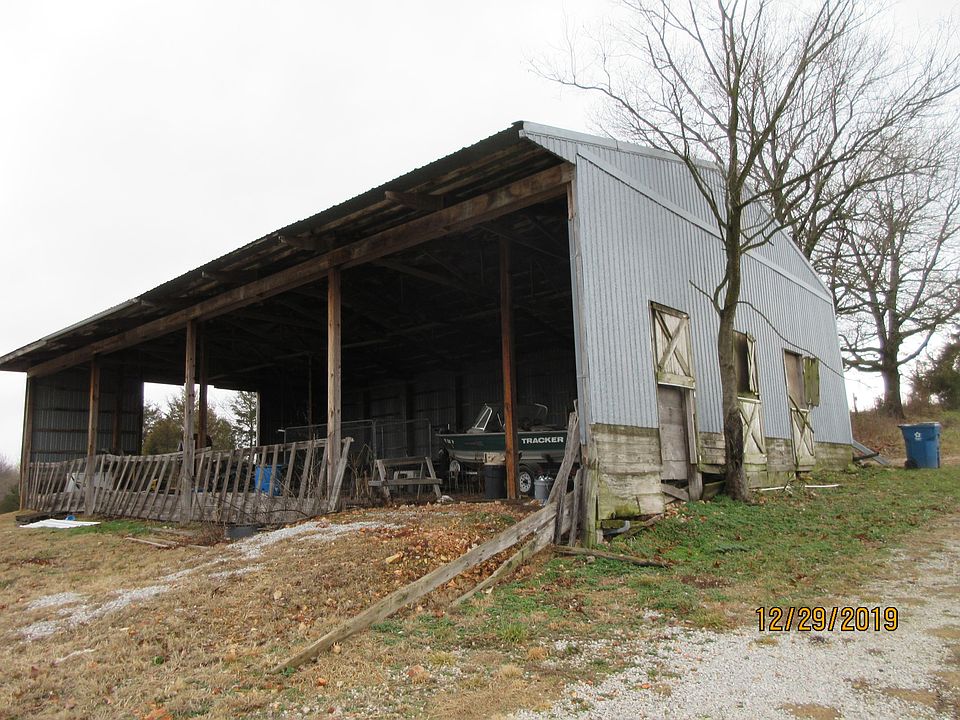 2nd image of 868 Log Cabin Rd