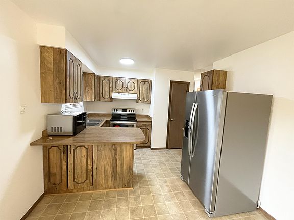 3rd image of 5534 S Tropicana Dr
