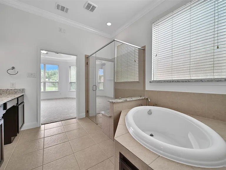 27 Waterfall Way — Photo 15