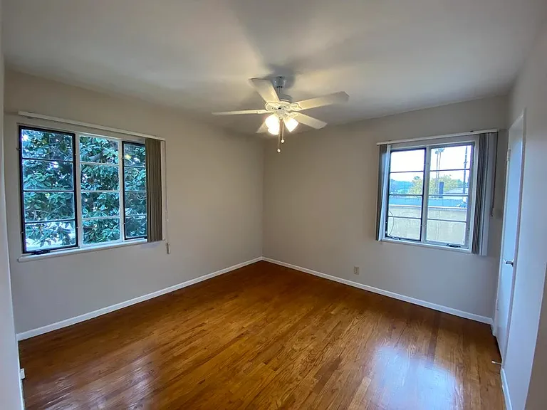4837 Clybourn Ave #4 — Photo 7