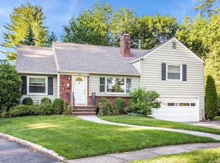 71 Chestnut Hill Place Gln, Glen Ridge, NJ 07028