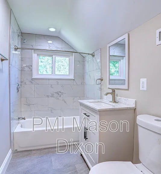 330 Compton Ave — Photo 30