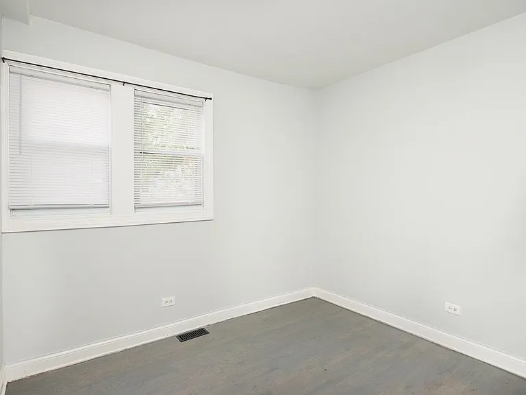 1858 W Cullerton St #1F — Photo 19
