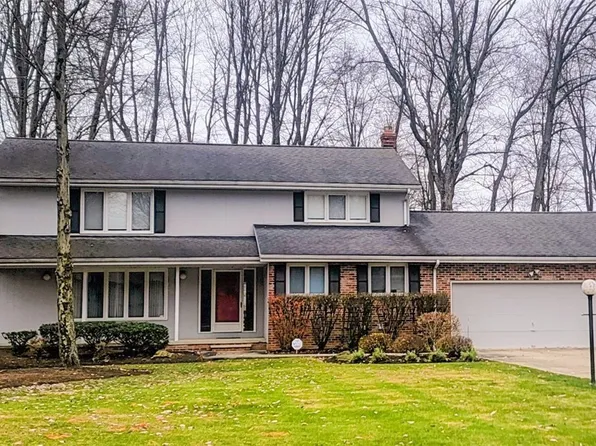 3938 W Meadow Ln, Beachwood, OH 44122