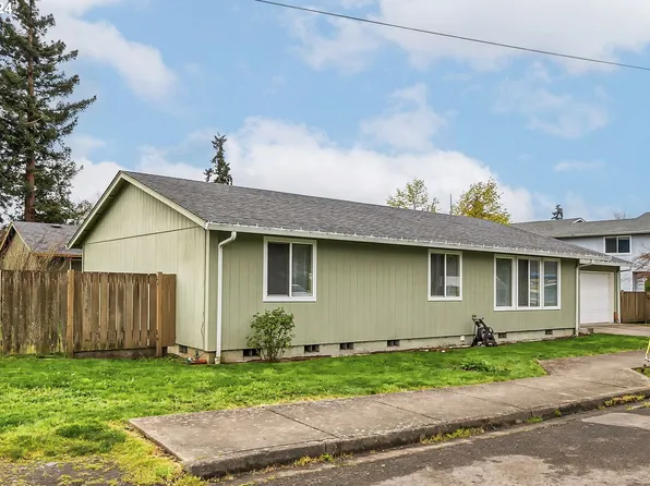 1145 E Chamberlain Ave, Cottage Grove, OR 97424