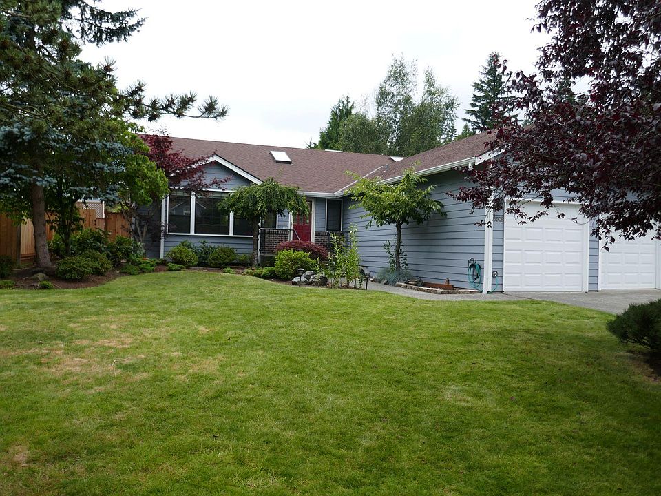 View of house as you enter Cul-de-Sac
