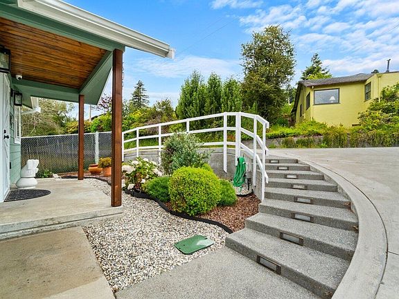 2nd image of 209 Newell Dr