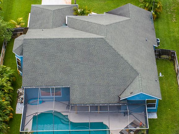 4th image of 2334 SW Vardon St
