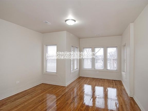 3rd image of 853 N Keystone Ave #2