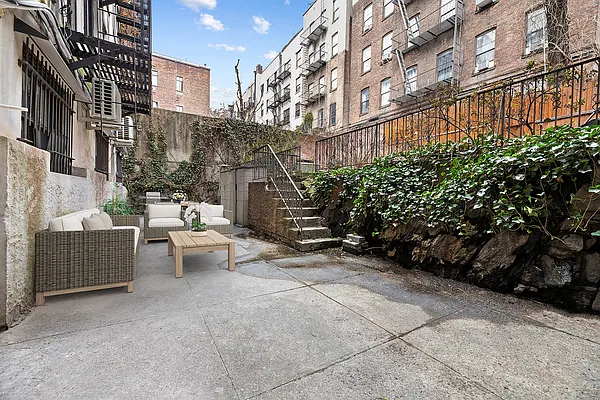 Rented by REAL New York | media 1