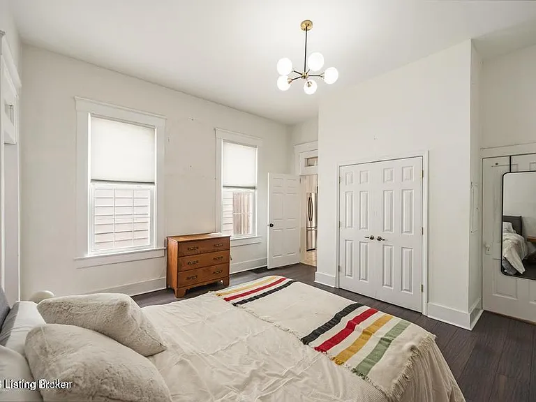 722 Camp St — Photo 21