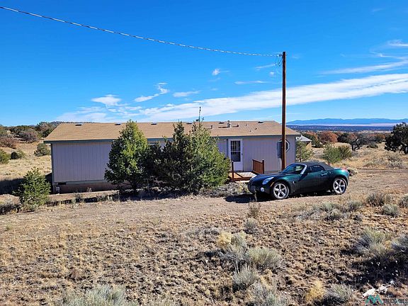 5th image of 24 Hillside Cir