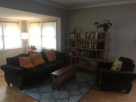 3rd image of 3210 Park Ave