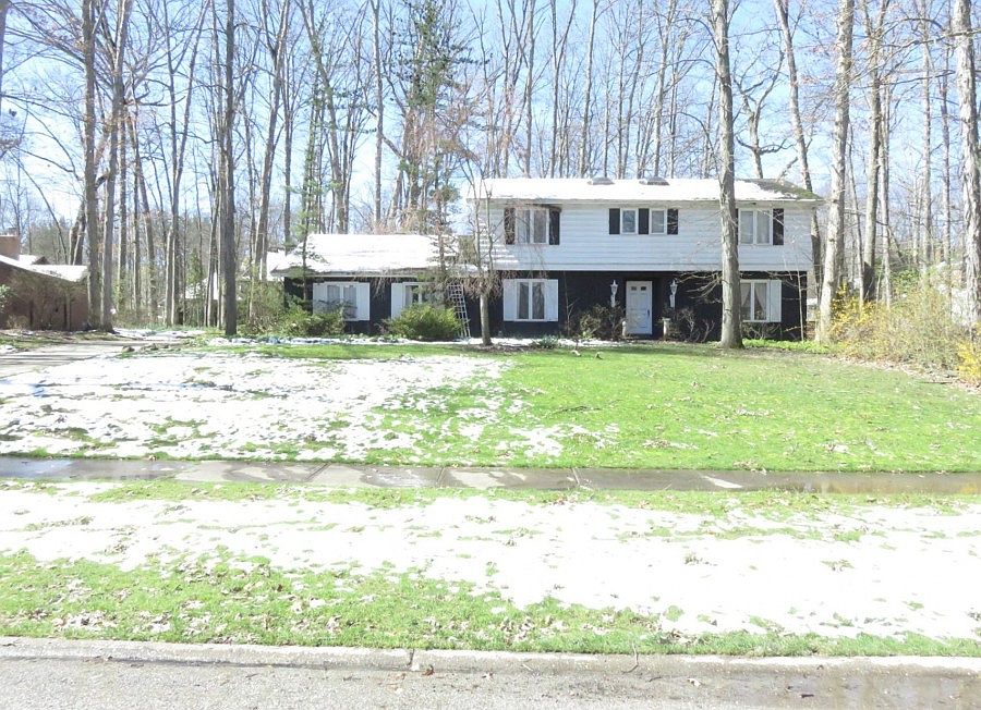 1st image of 8698 Hollis Ct