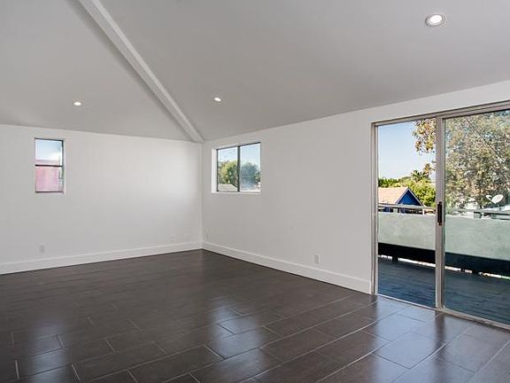5th image of 245 Market St APT A