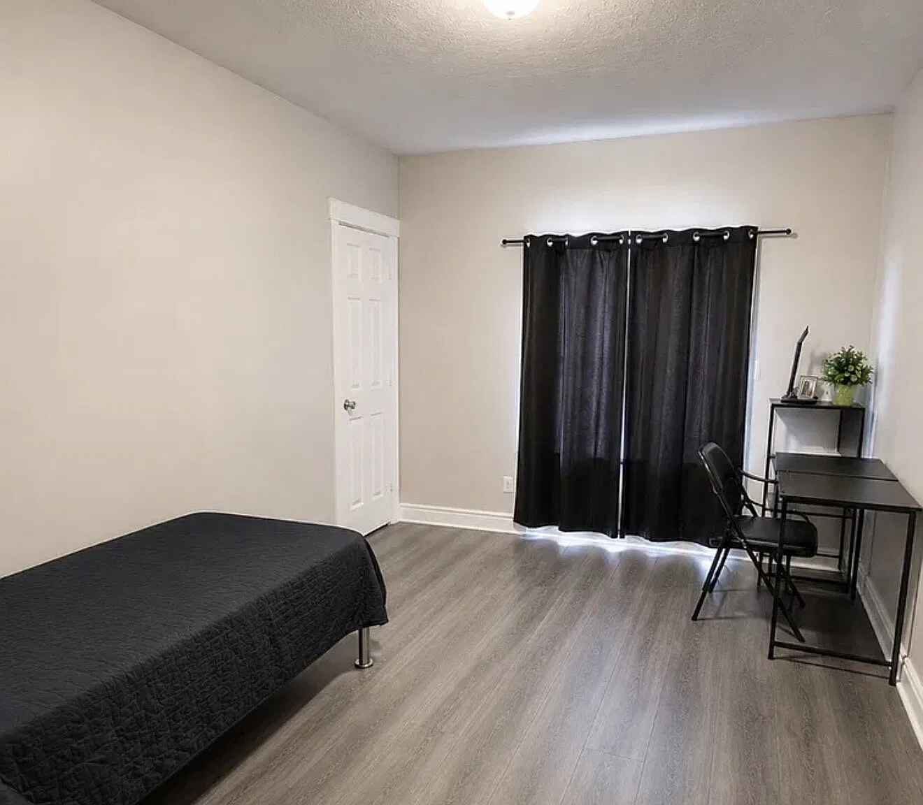 5 bed, 3.0 bath, 2679 sqft, $650 — Photo 4