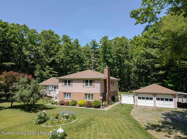 182 Four Corners Road, Ancramdale, NY 12503