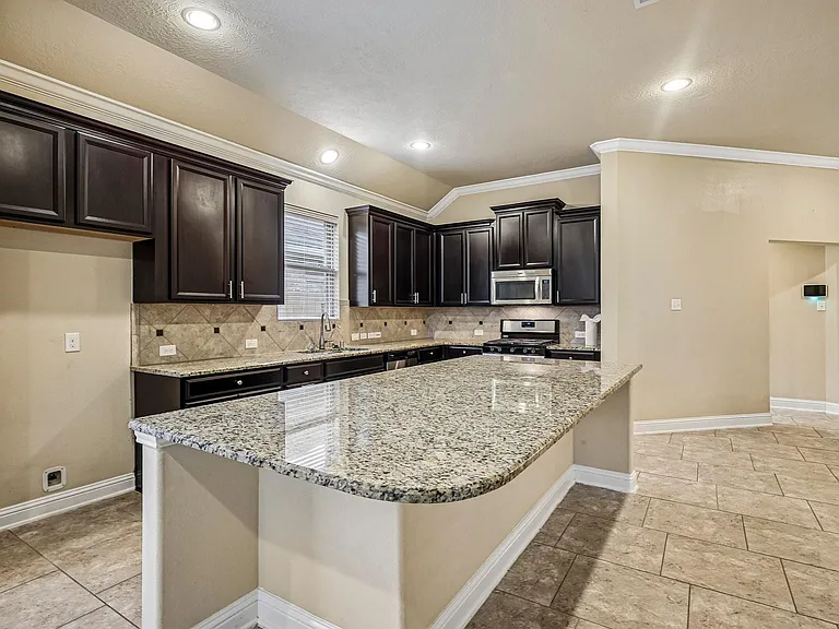 4850 Palomar Ln — Photo 5