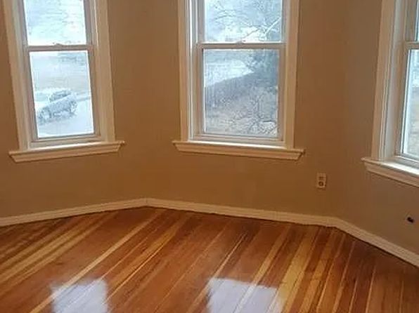 26 Richmond St #2