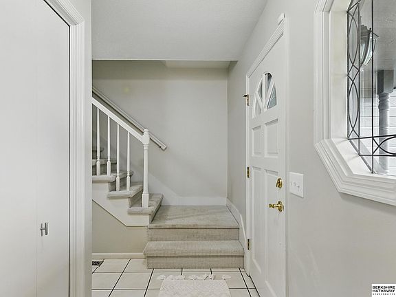 5th image of 1725 N 162nd St