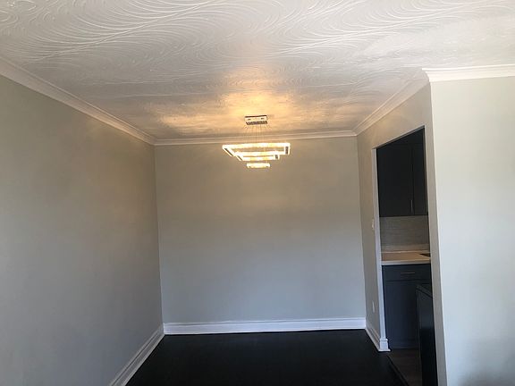5th image of 4 Superior Ave #5