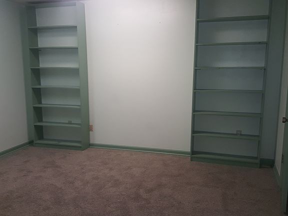 5th image of 6093 Ivawood Dr