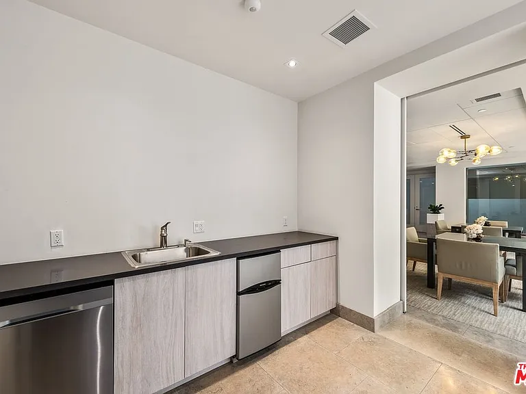 1440 Veteran Ave #522 — Photo 37