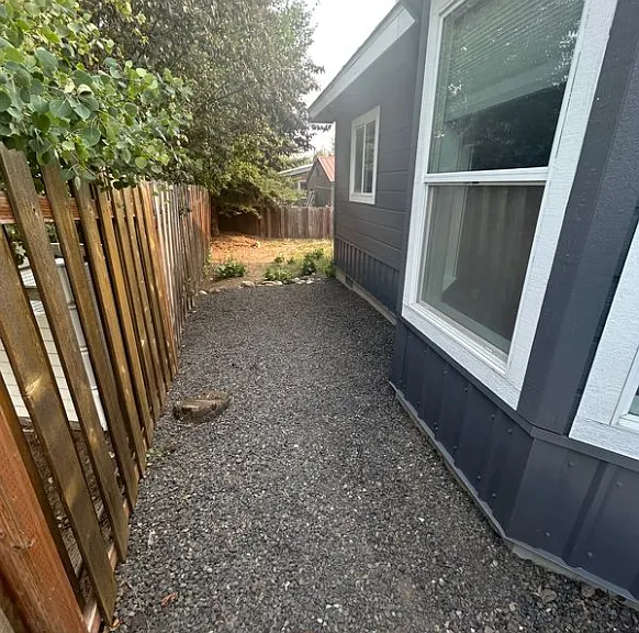 413 Margaret Way — Photo 17