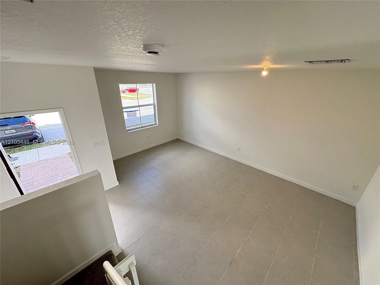 3 bed, 2.5 bath, 1545 sqft, $2,550 — Photo 2