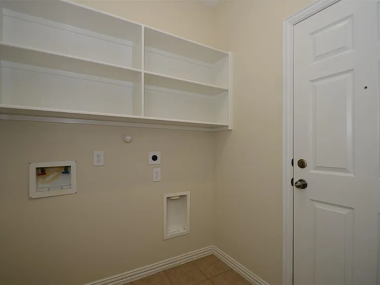 23207 Dewflower Dr — Photo 34