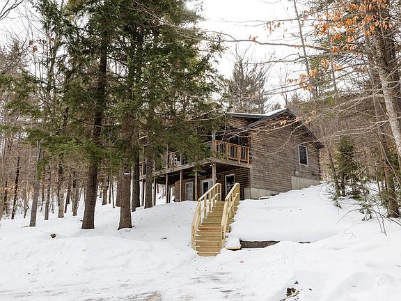 4th image of 178 Golf Course Way