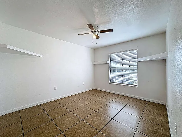 5977 Village Cir #5977 — Photo 21