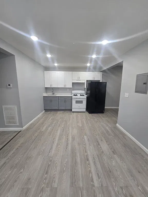 316 Halsted St — Photo 2