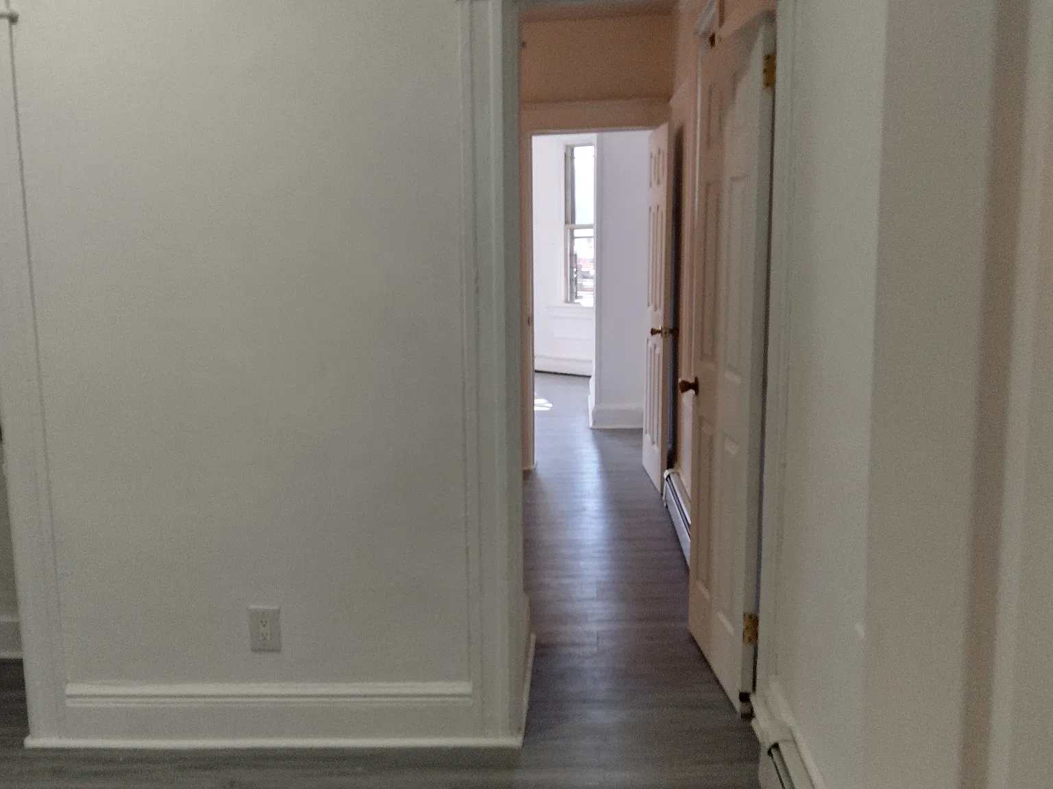 3 bed, 1000 sqft, $2,800 — Photo 4