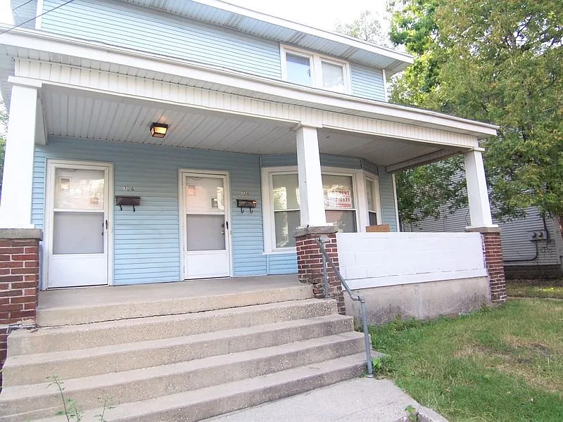 738 Oakland Ave SW