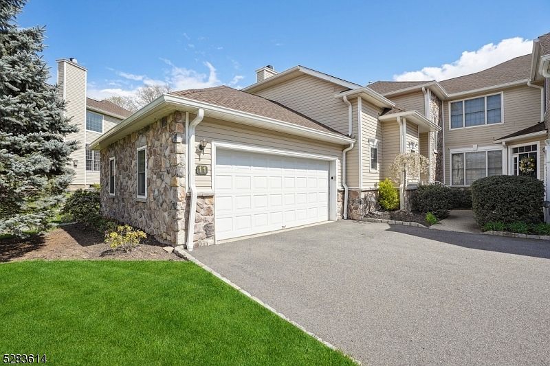 1st image of 11 Oconnor Cir