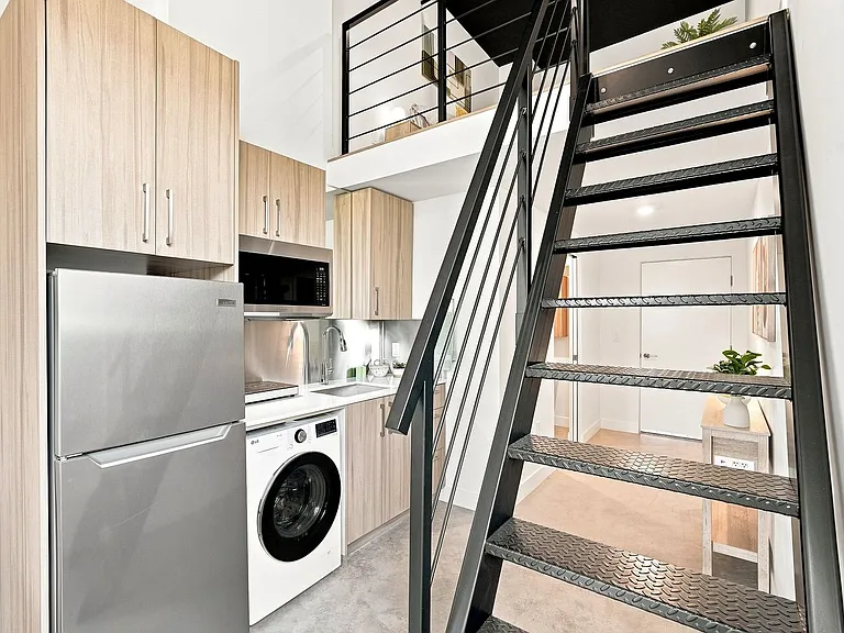 Step Designer Lofts — Photo 174