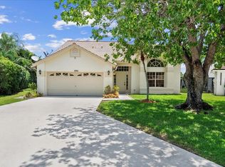 1995 Lake Breeze Ct, Wellington, FL 33414
